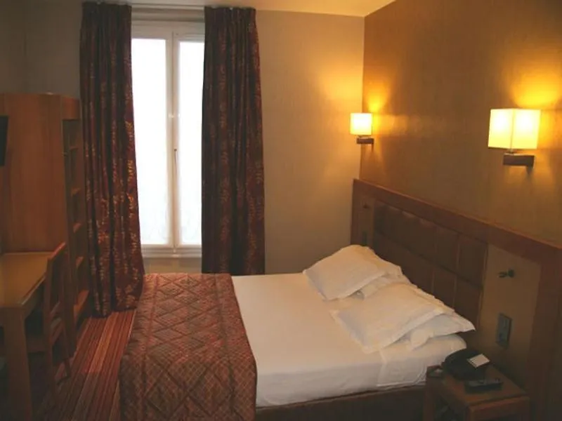 Bellevue Saint-lazare 2* פריז