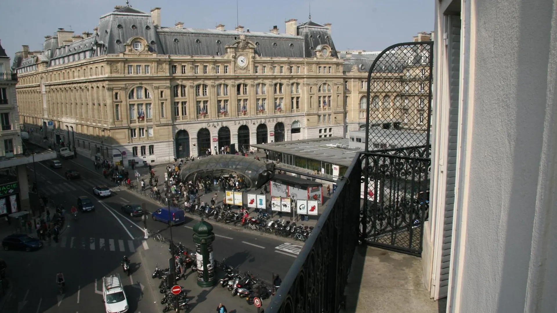 Hotel Bellevue Saint-lazare 2*